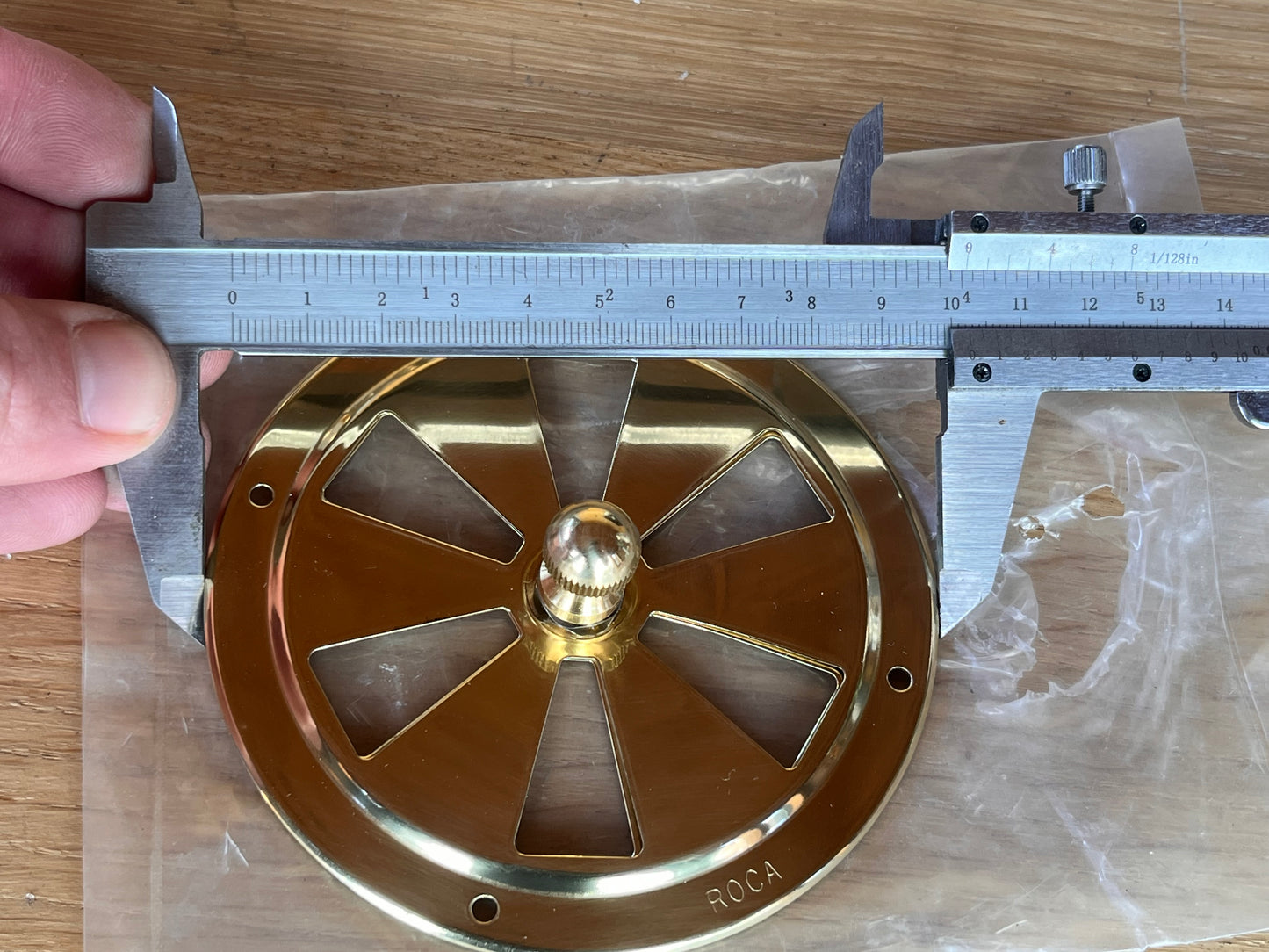 Roca ventilatierozet messing 103 mm