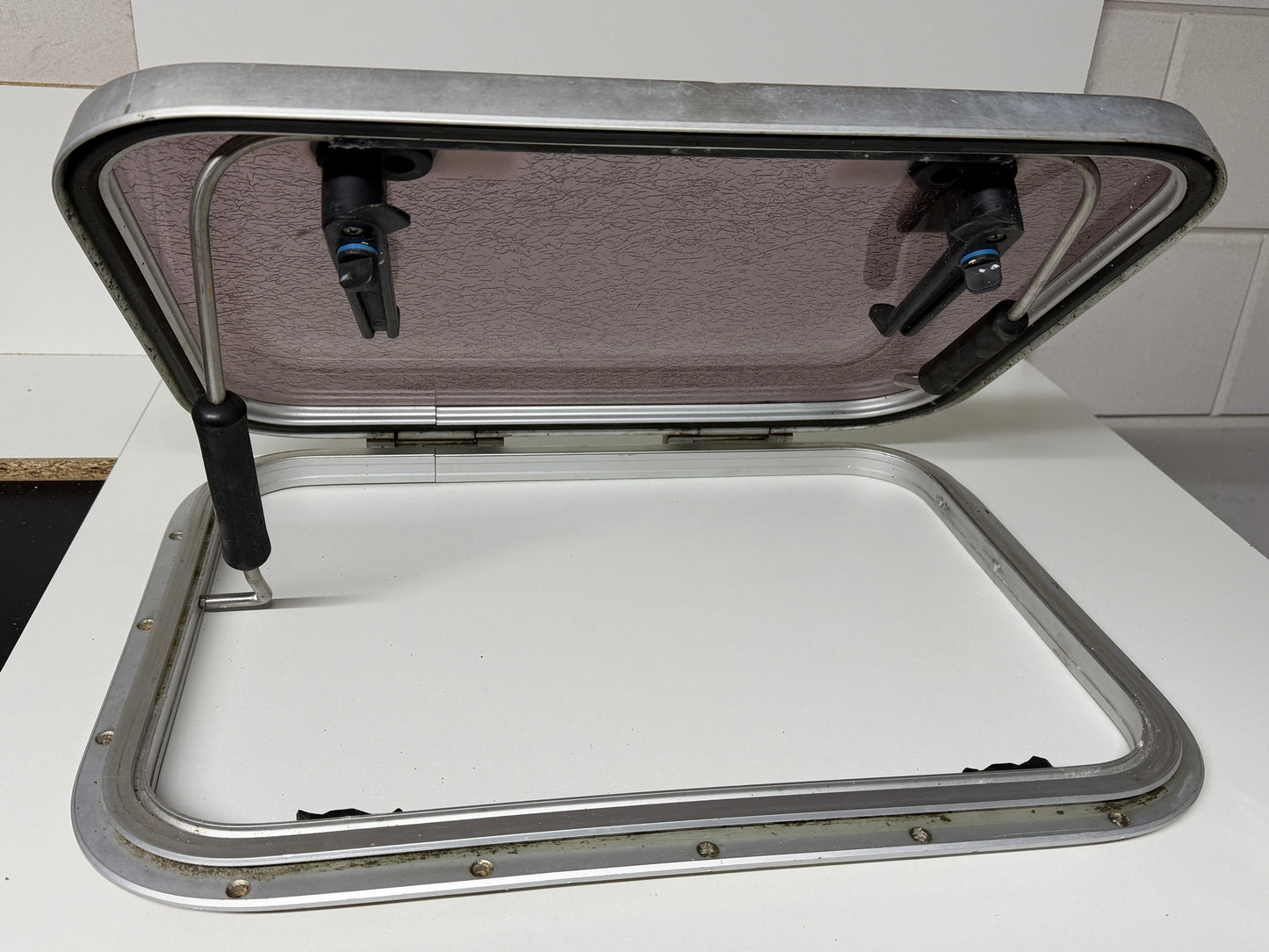 Dekluik / vluchtluik 560 x 435 mm