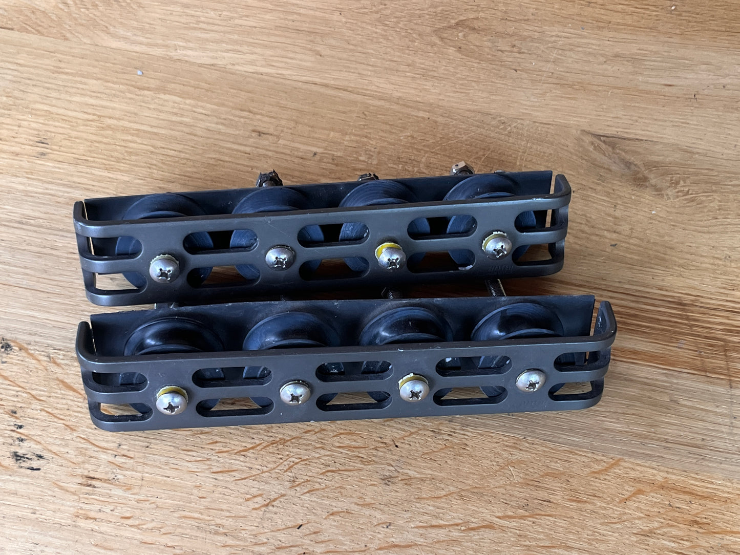 Antal gelagerde valgeleider / deck organiser 50 mm