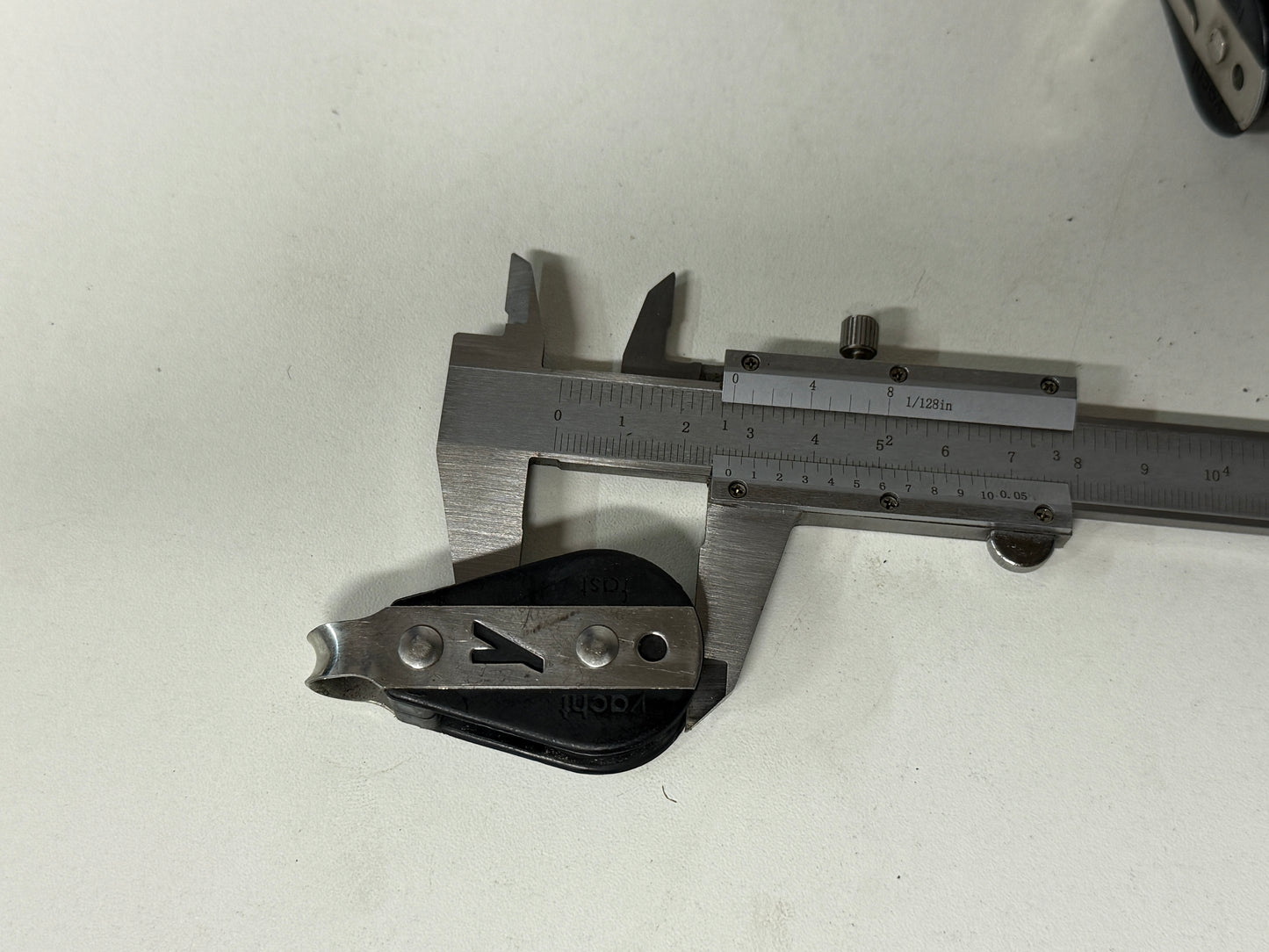 Y 1 schijfs blok 27 mm tot 8 mm lijn gelagerd met beugel