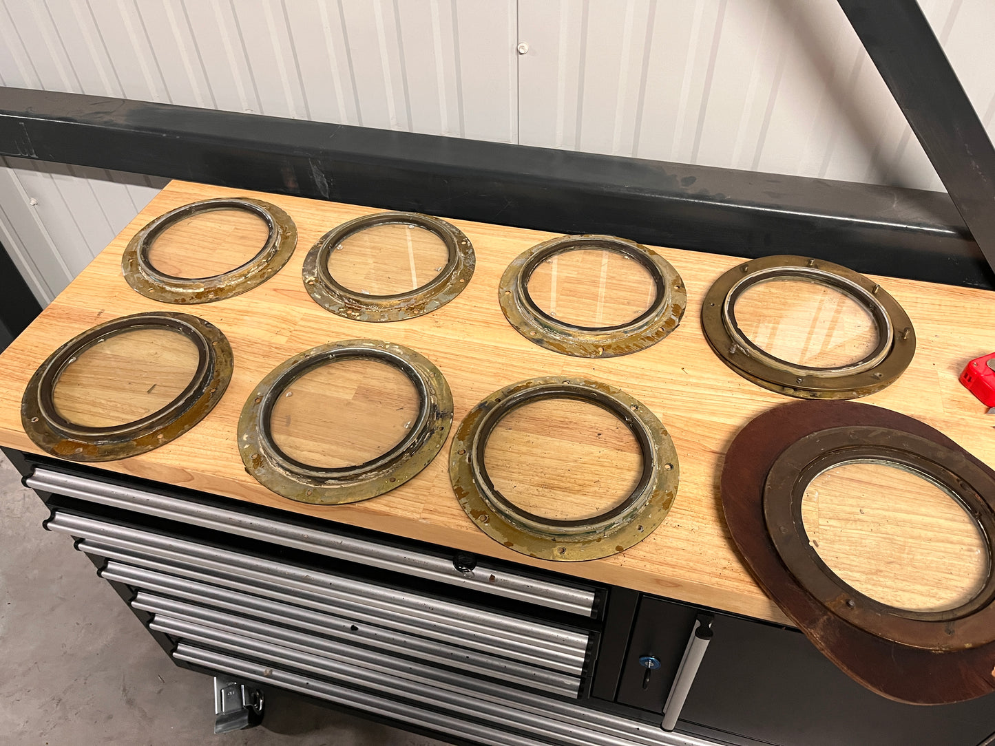 Bronzen patrijspoort / lichtrand met glas 235 mm