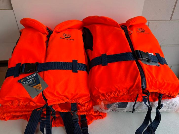 4 x nieuwe Marinepool reddingsvest 40-60 kg