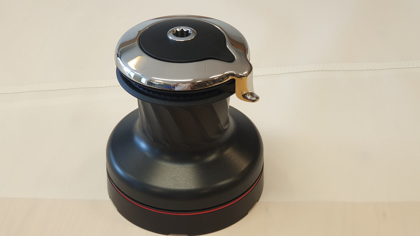 Harken 70 Selftailing Radial Aluminum lier / winch 2 speed