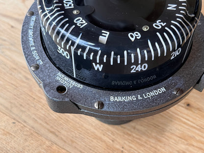 Sestrel Moore Compass / kompas Henry Browne & Son Ltd