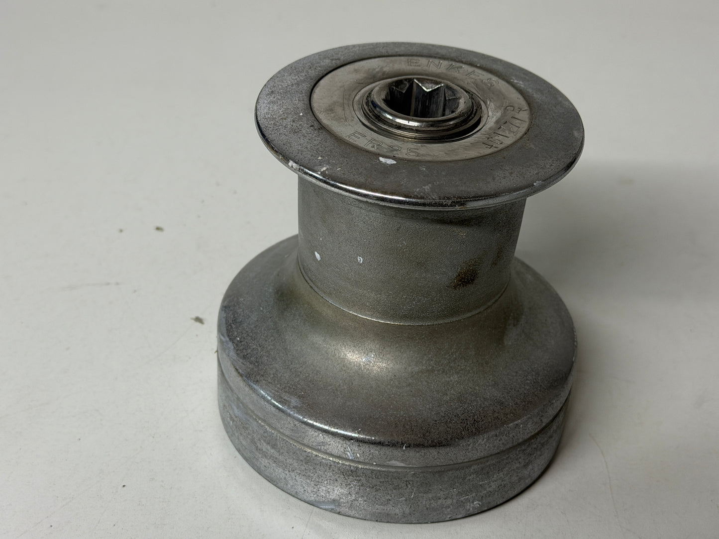 Enkes ER25 two speed lier