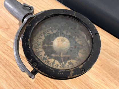 Antiek kompas met Sestrel houder