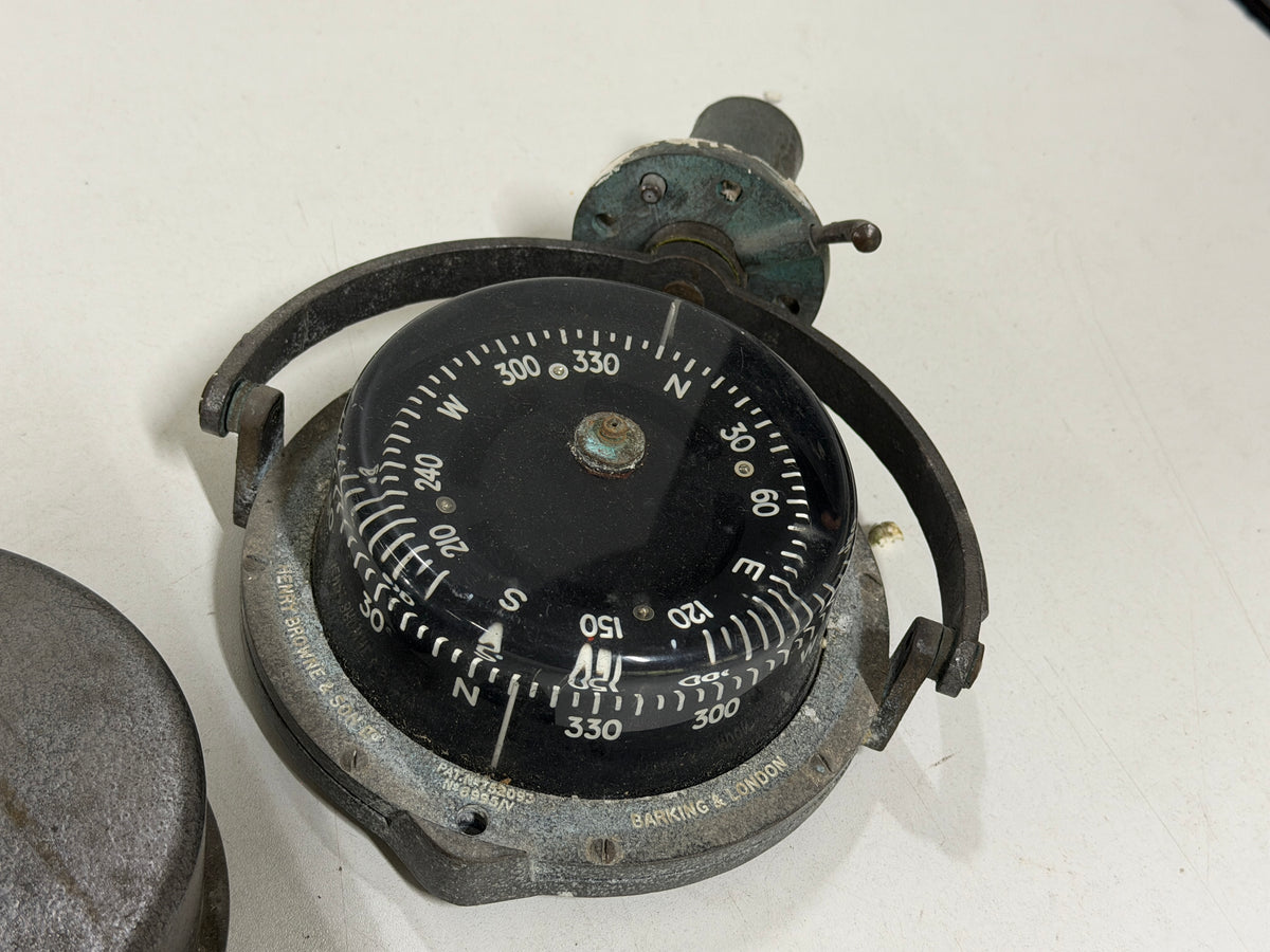 Kompas Sestrel / Henry Browne & Son Ltd / schotkompas met kapje