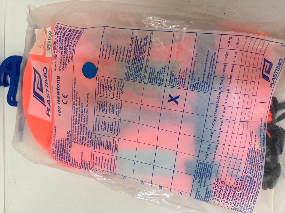 Partij NIEUWE Besto / Plastimo zwemvesten / reddingsvesten