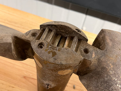 Gori Propeller 18 x 15 RH / bronzen klapschroef 60846