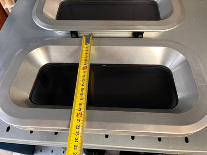 2 x Lewmar patrijspoort open / dicht 40 x 22 cm ongebruikt