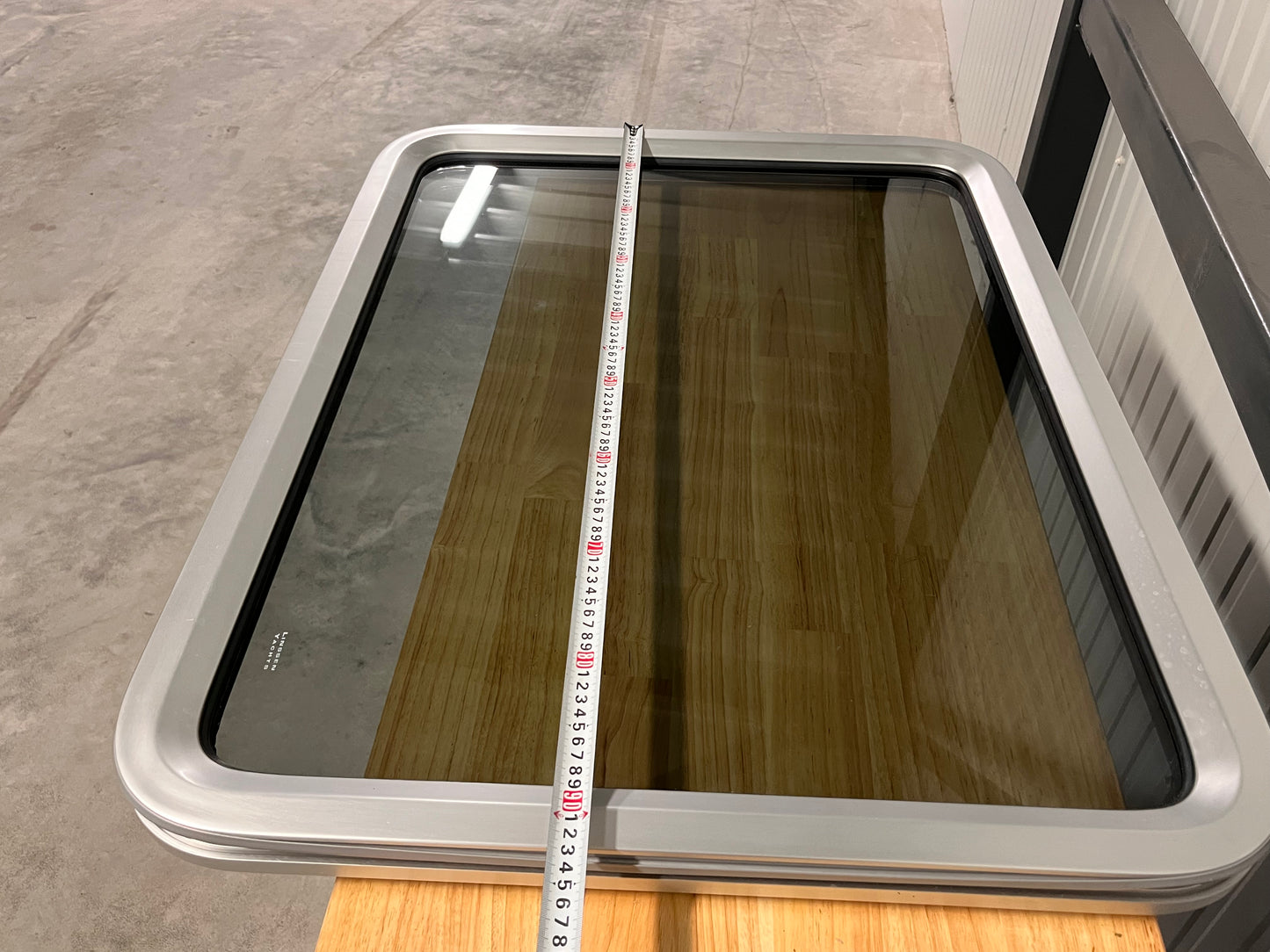 Linssen Yacts dekraam / ramen / dekluiken 92 x 71 cm