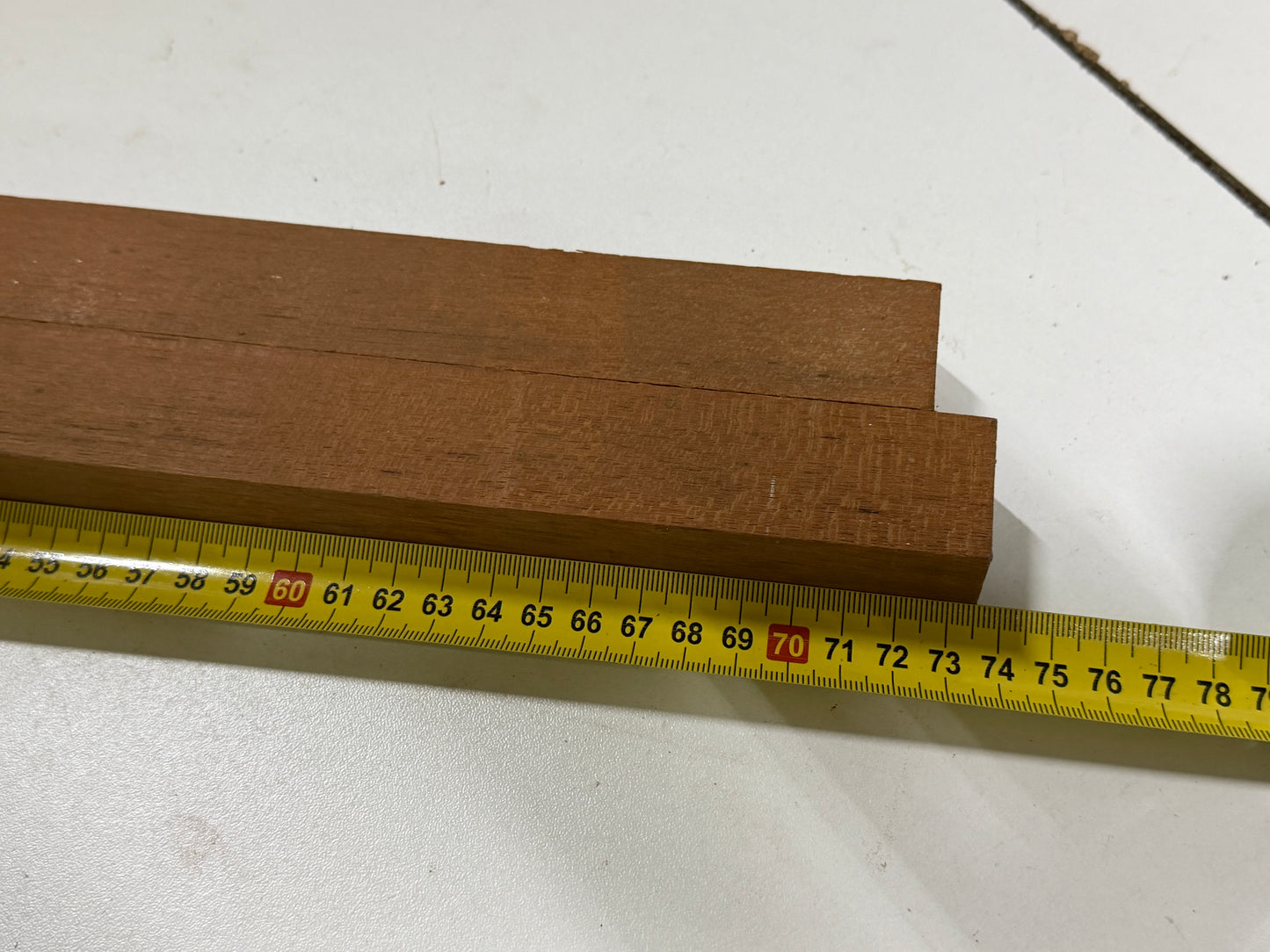 Teakhouten balkjes met boog 720 x 32 x 26 mm