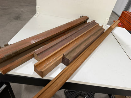Diverse balkjes / restanten (teak) hout