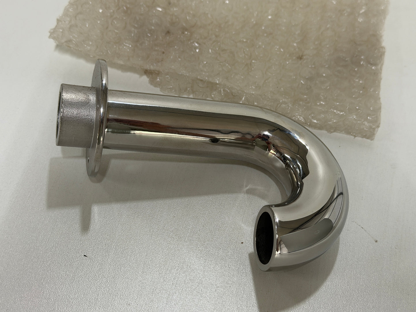 RVS zwanenhals dekdoorvoer 30 mm / NIEUW
