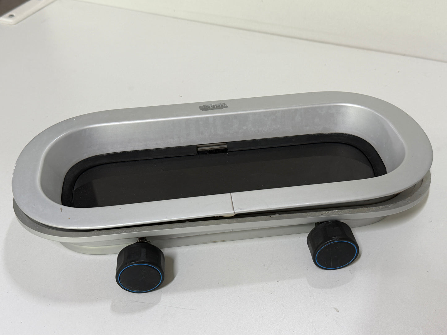 Gebo patrijspoort 370 x 165 mm zie advertentie