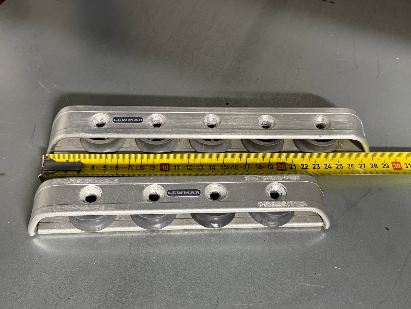 Lewmar valgeleiders 5 en 4 schijfs 40 mm