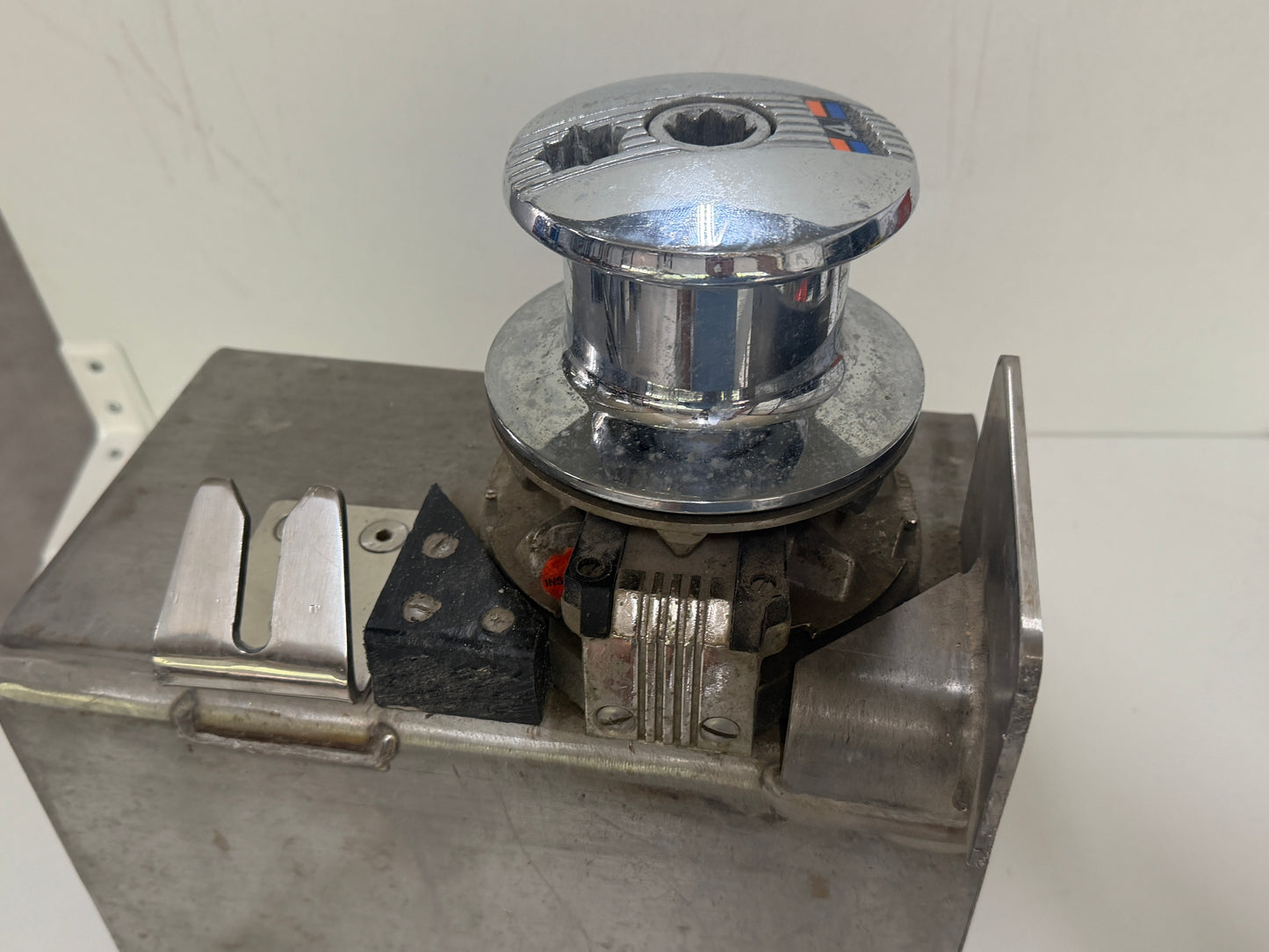 Simpson Lawrence ankerlier 8 mm op zware beugel