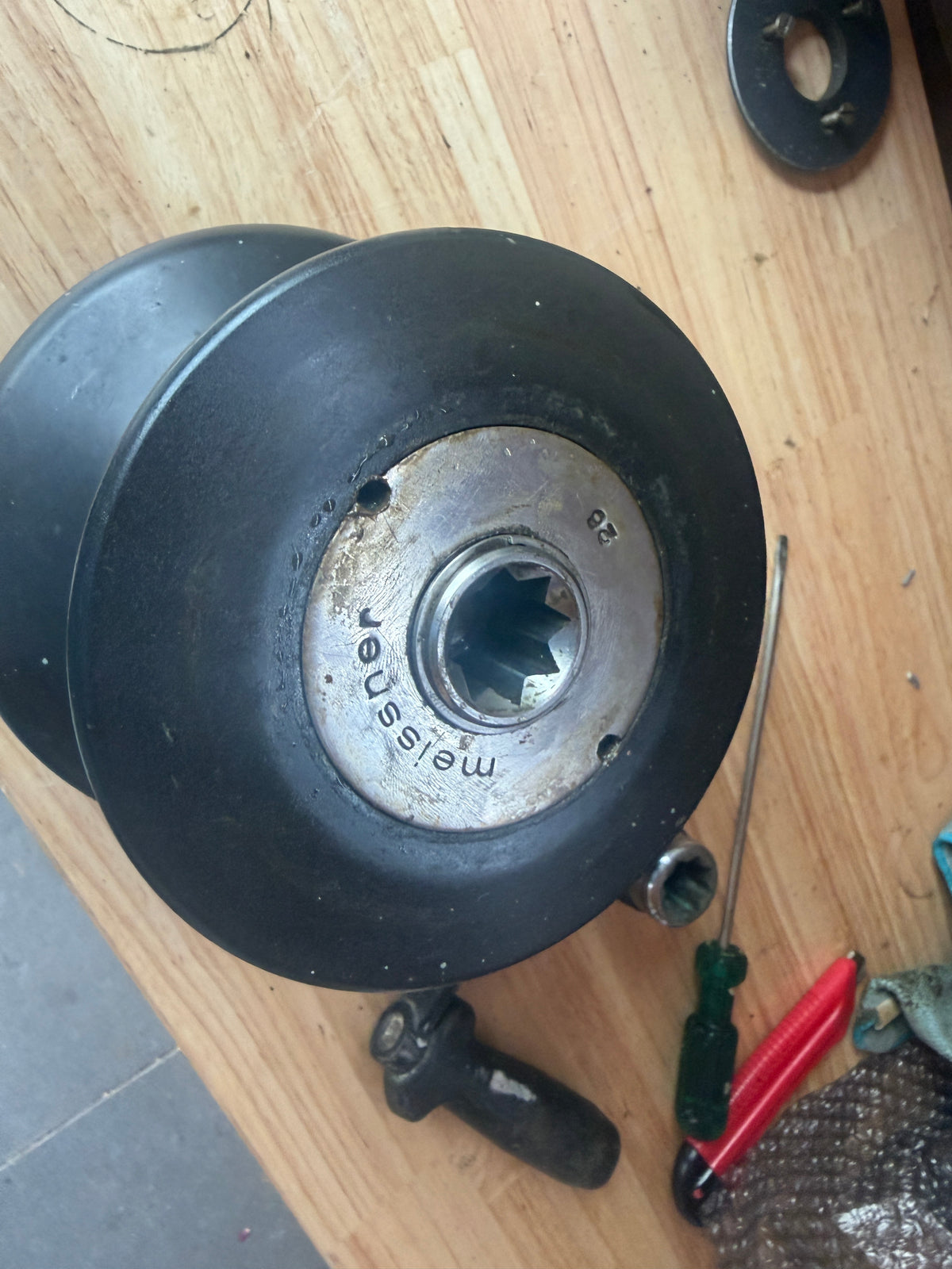 Meissner 26 two speed selftailing lier