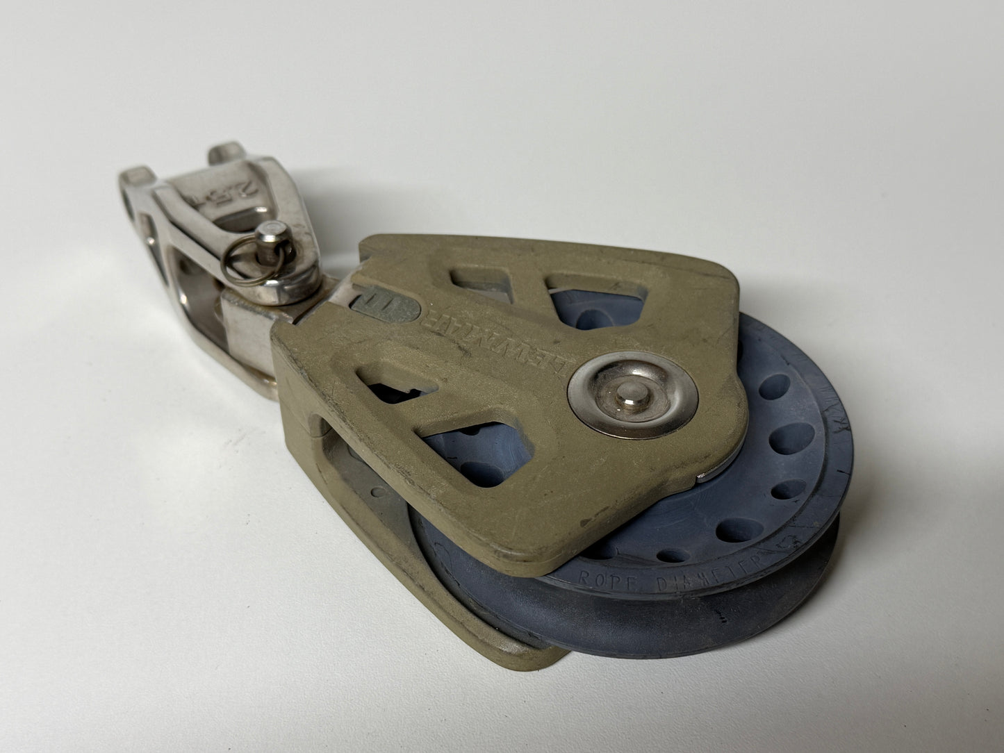 Lewmar 1 schijfs blok 90 mm schijf tot 14 mm lijn