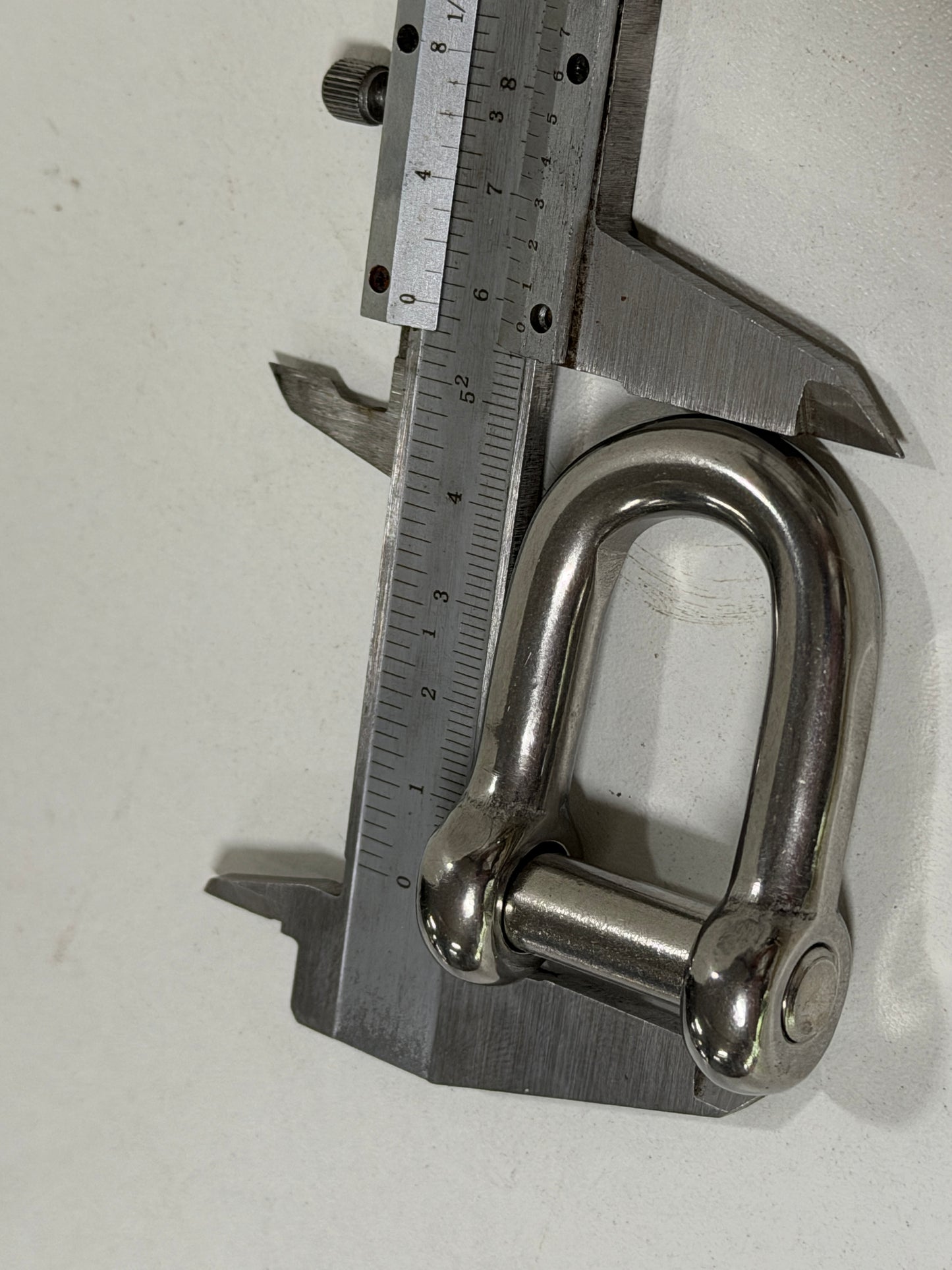 D sluiting met inbusbout 10 mm - NIEUW