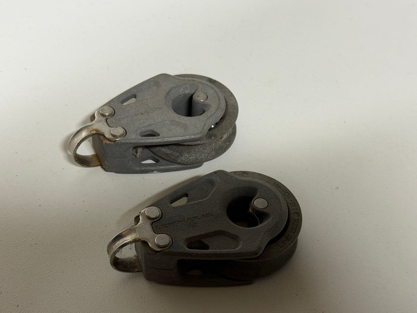 Lewmar 1 schijfs blokje voor 10 mm gelagerd