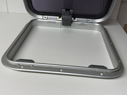 Lewmar dekluik / vluchtluik 48 x 48 cm