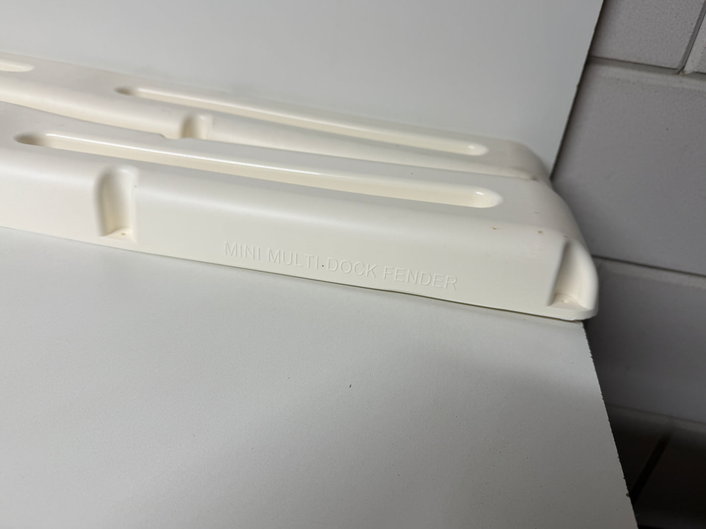 Mini Multi steiger Fender wit nieuw