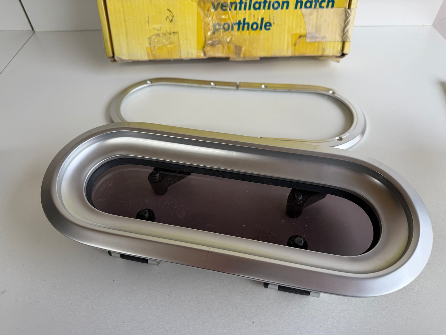 Vetus PM-24 patrijspoort 340 x 125 mm