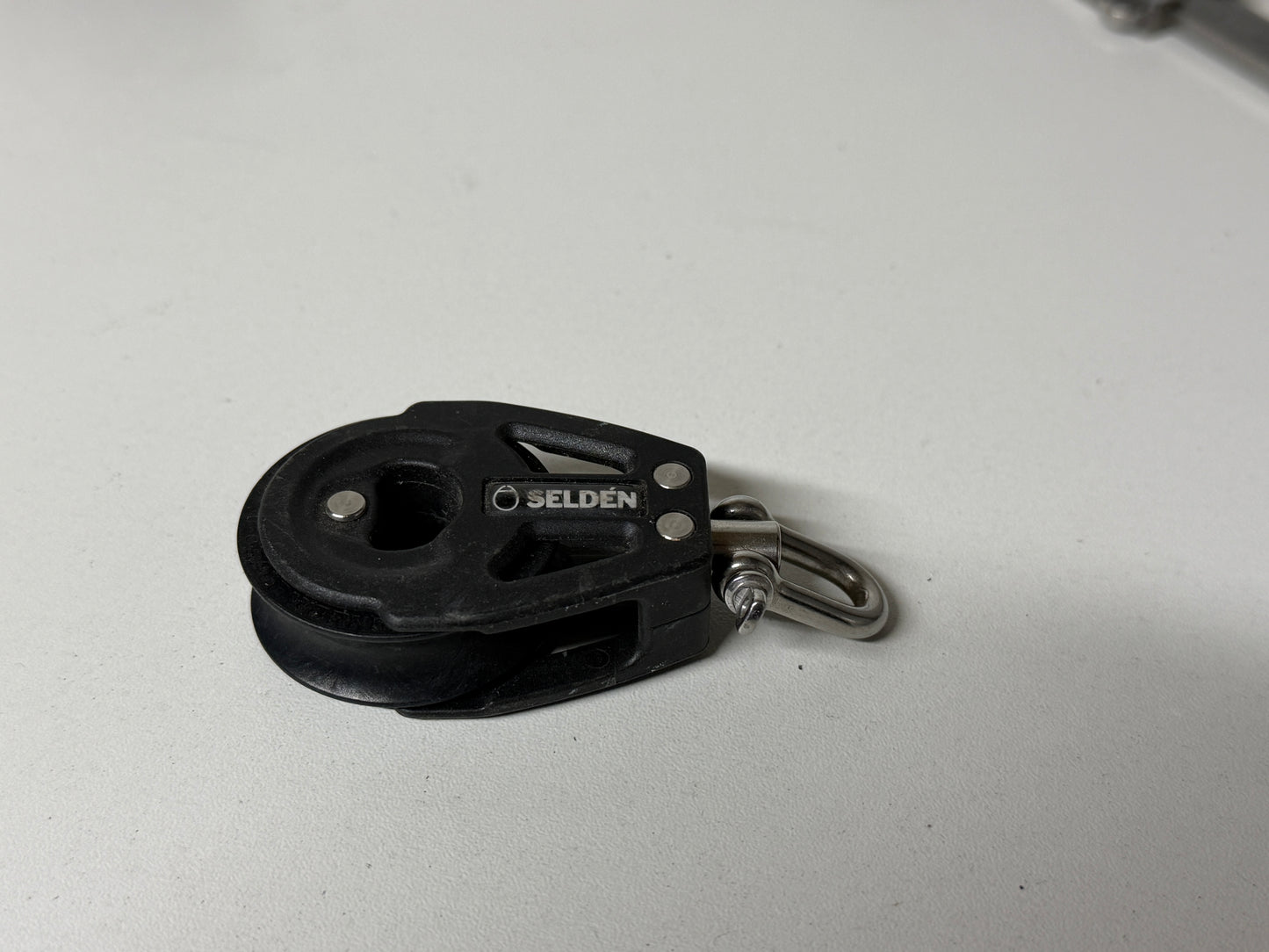 Selden 1 schijfs blok gelagerd 40 mm tot 10 mm wartel