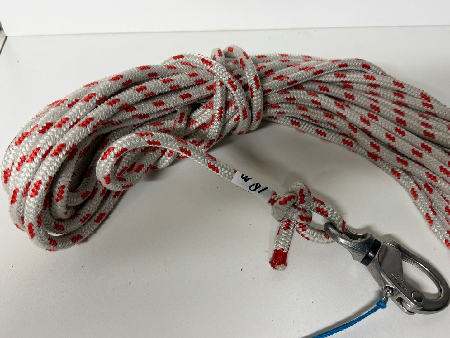 18 meter Dyneema lijn 12 mm met Lewmar sluiting met draaibaar oog