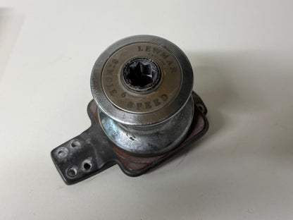 Lewmar 6 lier op beugel