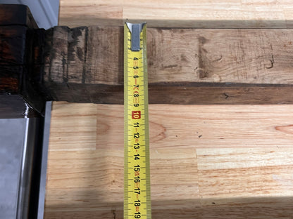 Klassieke houten bolder