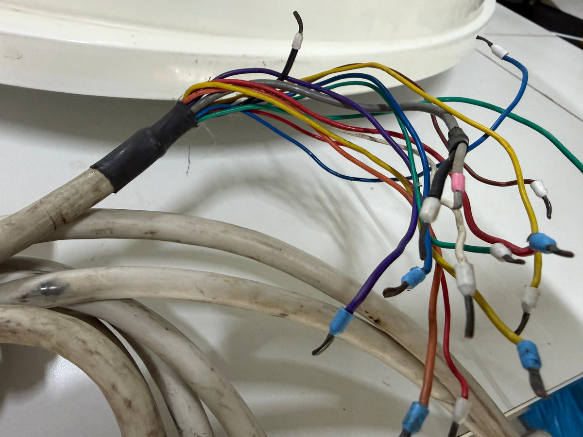Simrad  RB715A radome