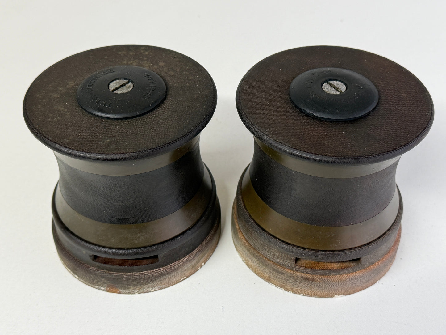 Barton Tufnol lieren