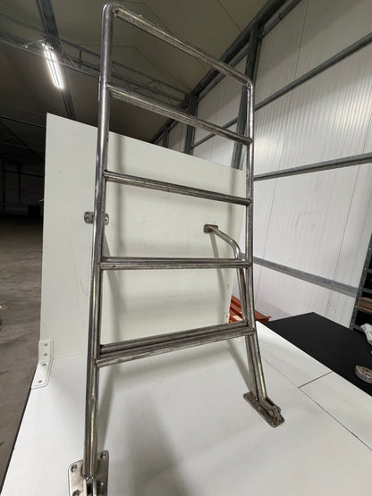 Grote RVS zwemtrap 7/8 treden 48 cm breed