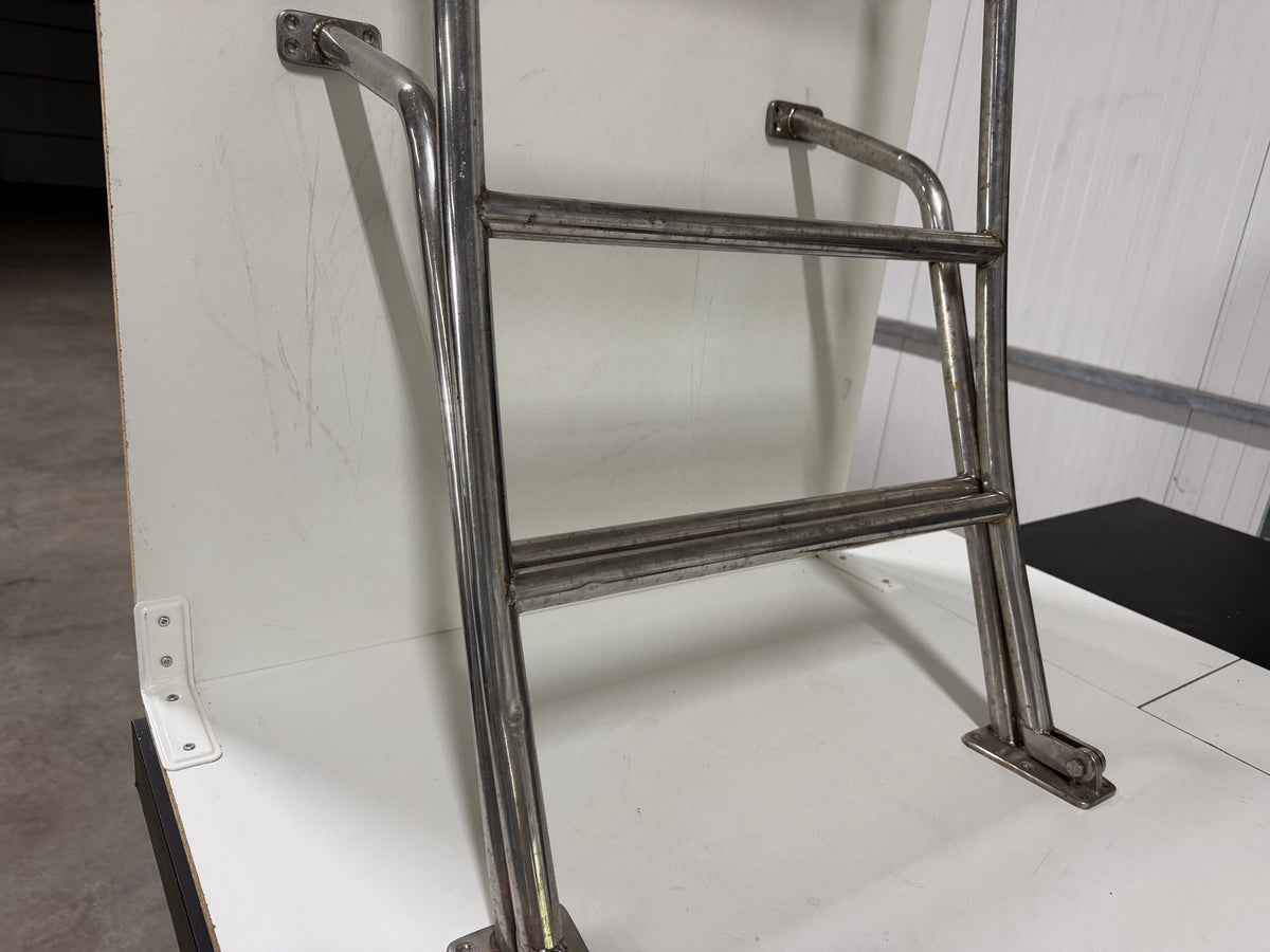 Grote RVS zwemtrap 7/8 treden 48 cm breed