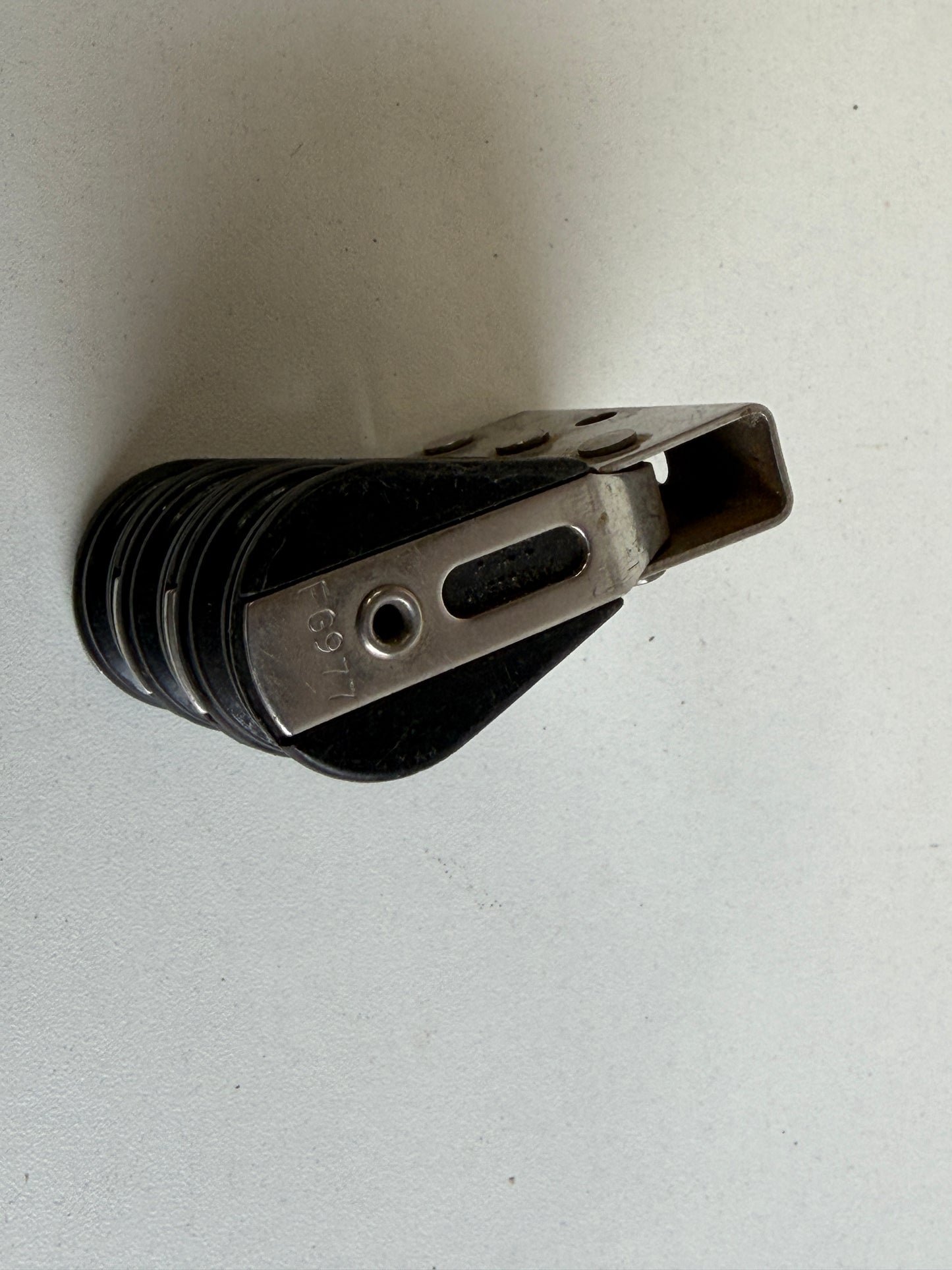 3 schijfs blok 28 mm max 7 mm lijn gelagerd zonder sluiting