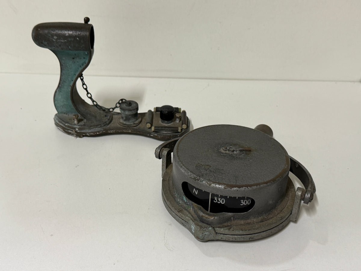 Sestrel Moore Compass / kompas Henry Browne & Son Ltd