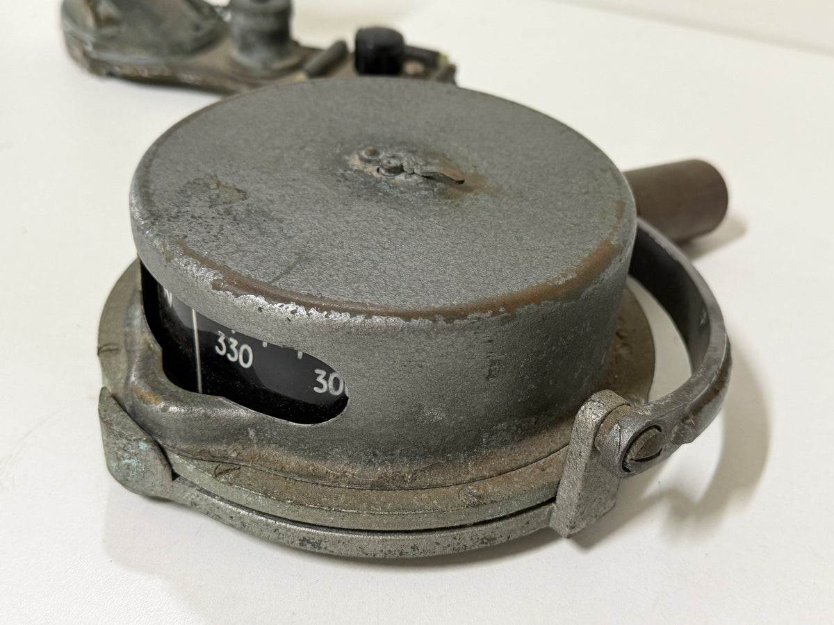 Sestrel Moore Compass / kompas Henry Browne & Son Ltd