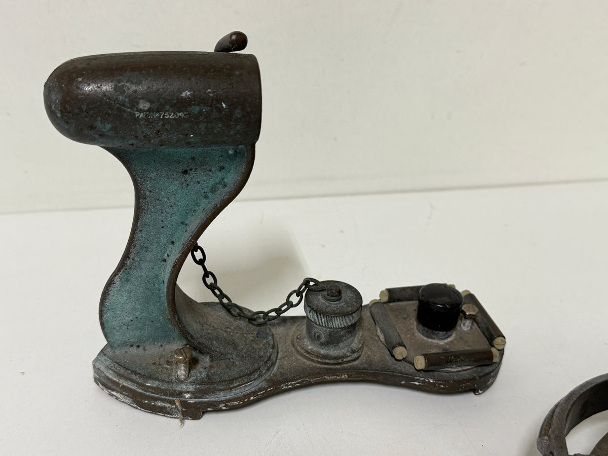 Sestrel Moore Compass / kompas Henry Browne & Son Ltd