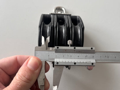 Harken 57C 3 Schijfsblok met Hondsvot en draaiwartel