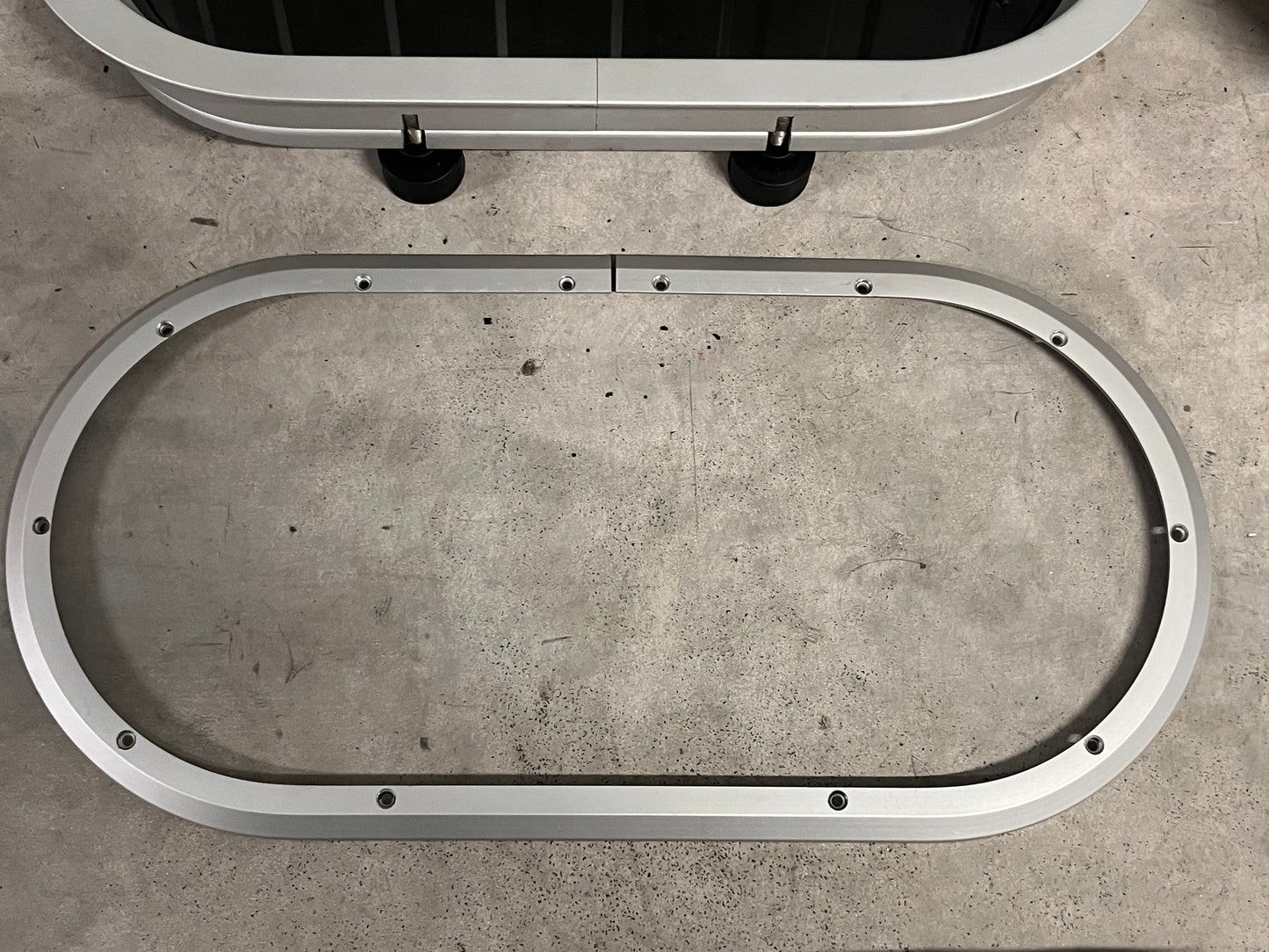 Gebo patrijspoort kogelrond / open raam 505 x 255 mm