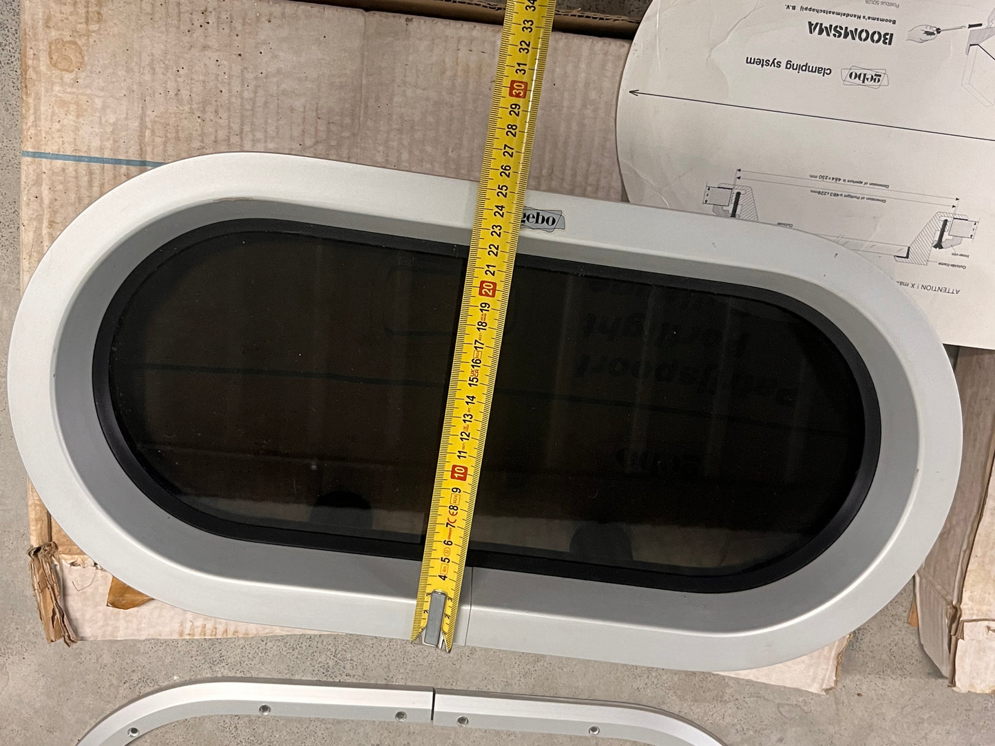 Gebo patrijspoort kogelrond / open raam 505 x 255 mm