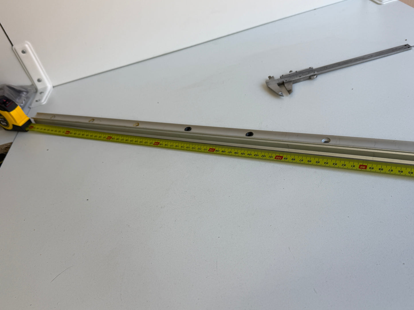 Rail 150 cm lang 20 mm breed