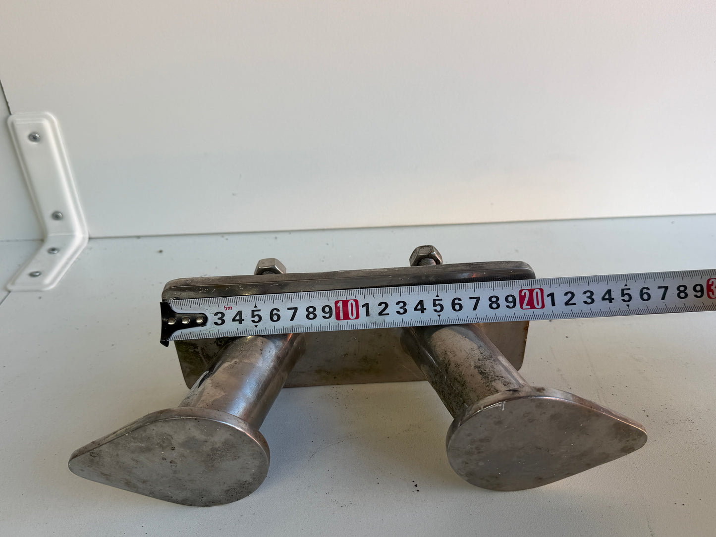 Vetus RVS Bolder 270 x 85 mm