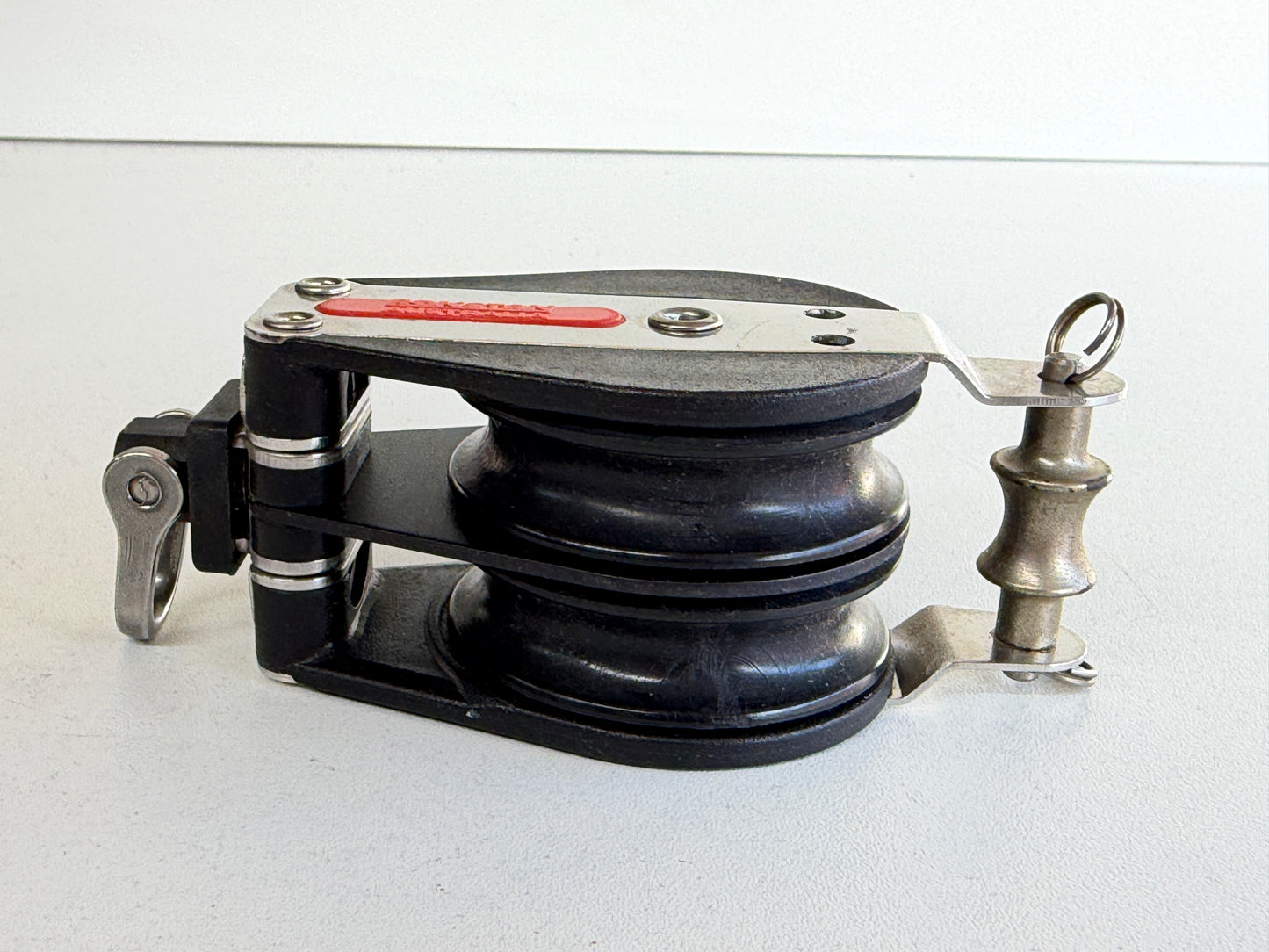 Ronstan 2 schijfs blok 57 mm 12 mm lijn gelagerd, hondsvot