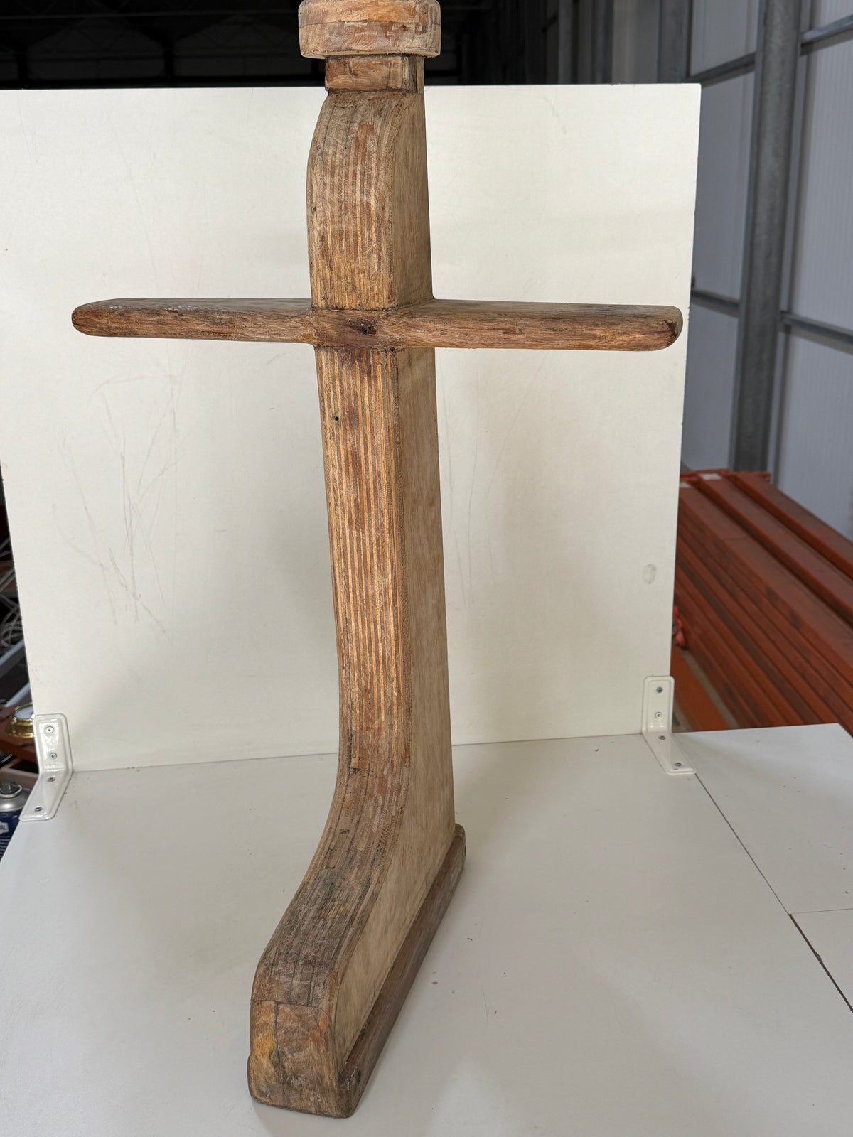 Houten siermast 82 cm hoog