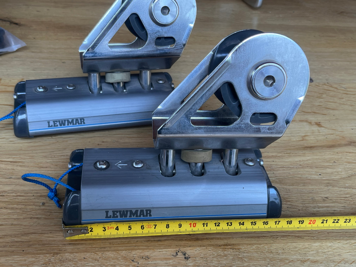 Nieuwe Lewmar genua kar