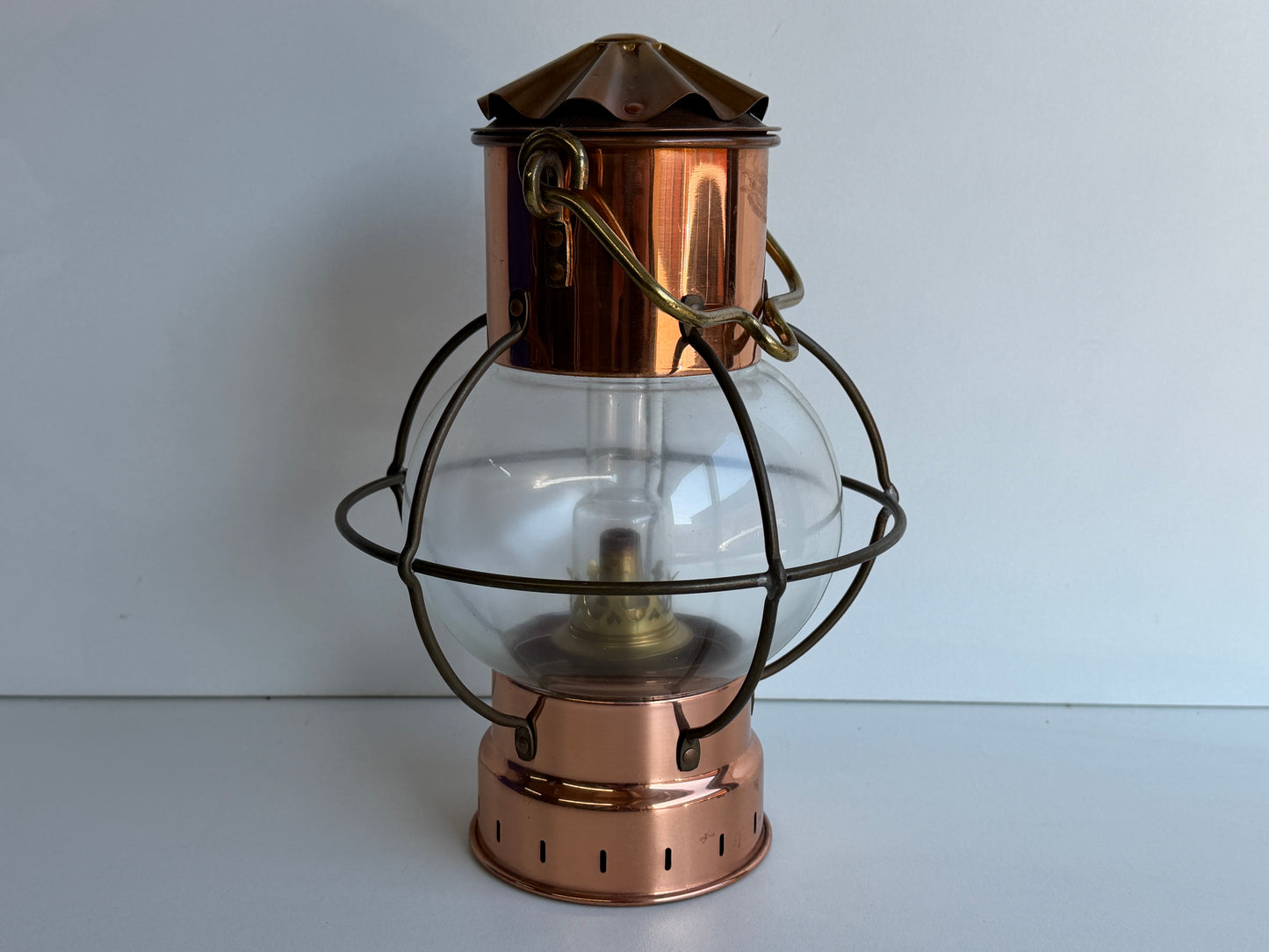 Messing/koper Trawlerlamp / olielamp / lamp 28 cm hoog