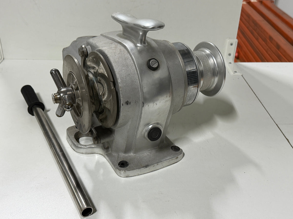 Lofrans Ankerlier 24 Volt 1000 Watt voor 10 mm Ketting